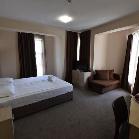 Hotel Santa Maria ออบซอร์ ภายนอก รูปภาพ
