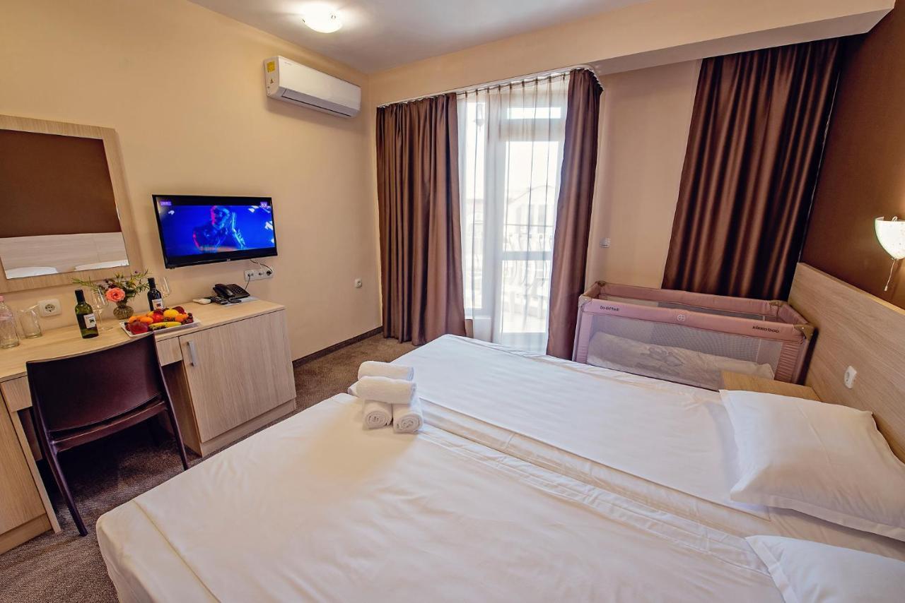 Hotel Santa Maria ออบซอร์ ภายนอก รูปภาพ