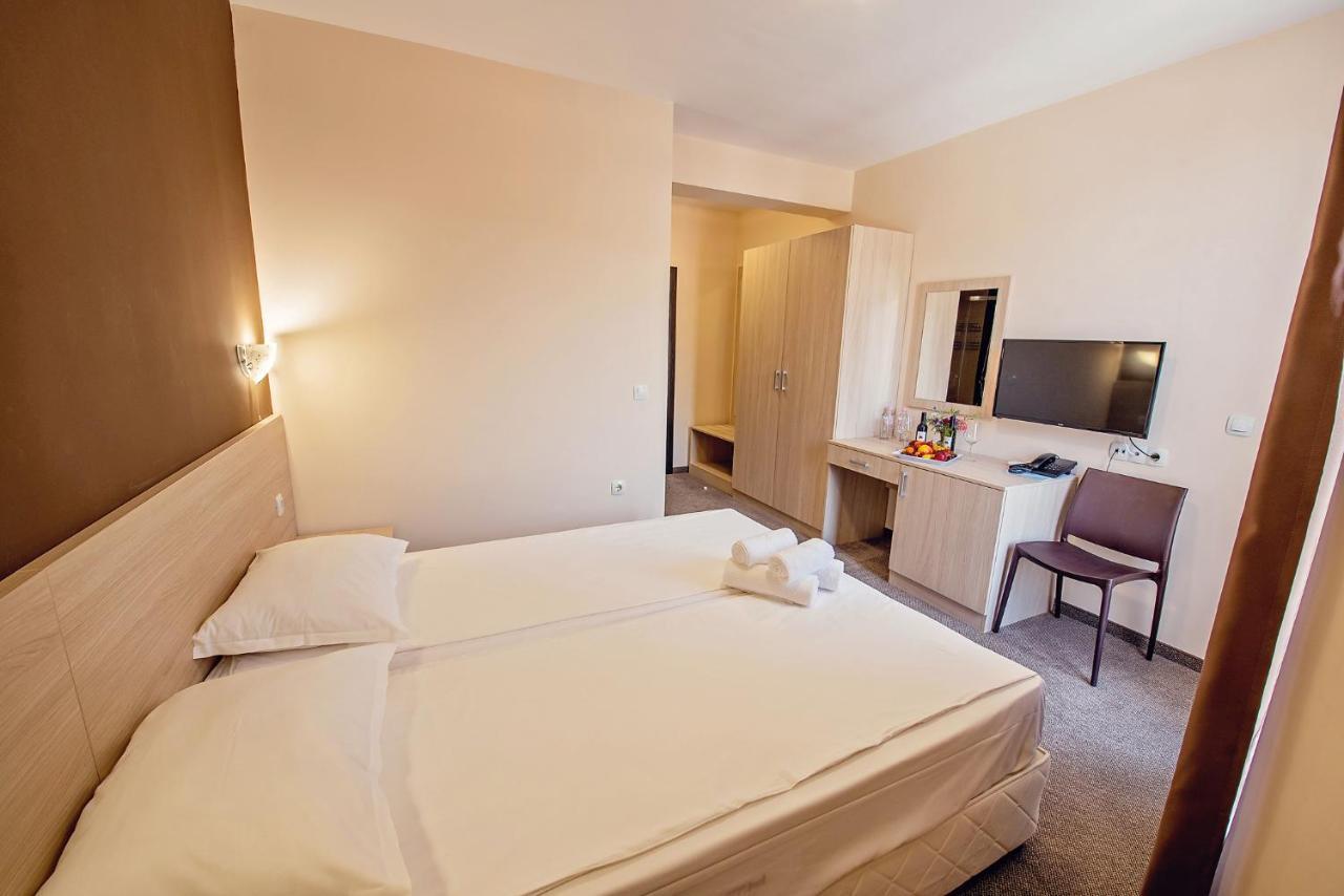 Hotel Santa Maria ออบซอร์ ภายนอก รูปภาพ