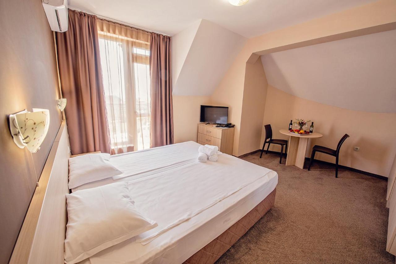 Hotel Santa Maria ออบซอร์ ภายนอก รูปภาพ