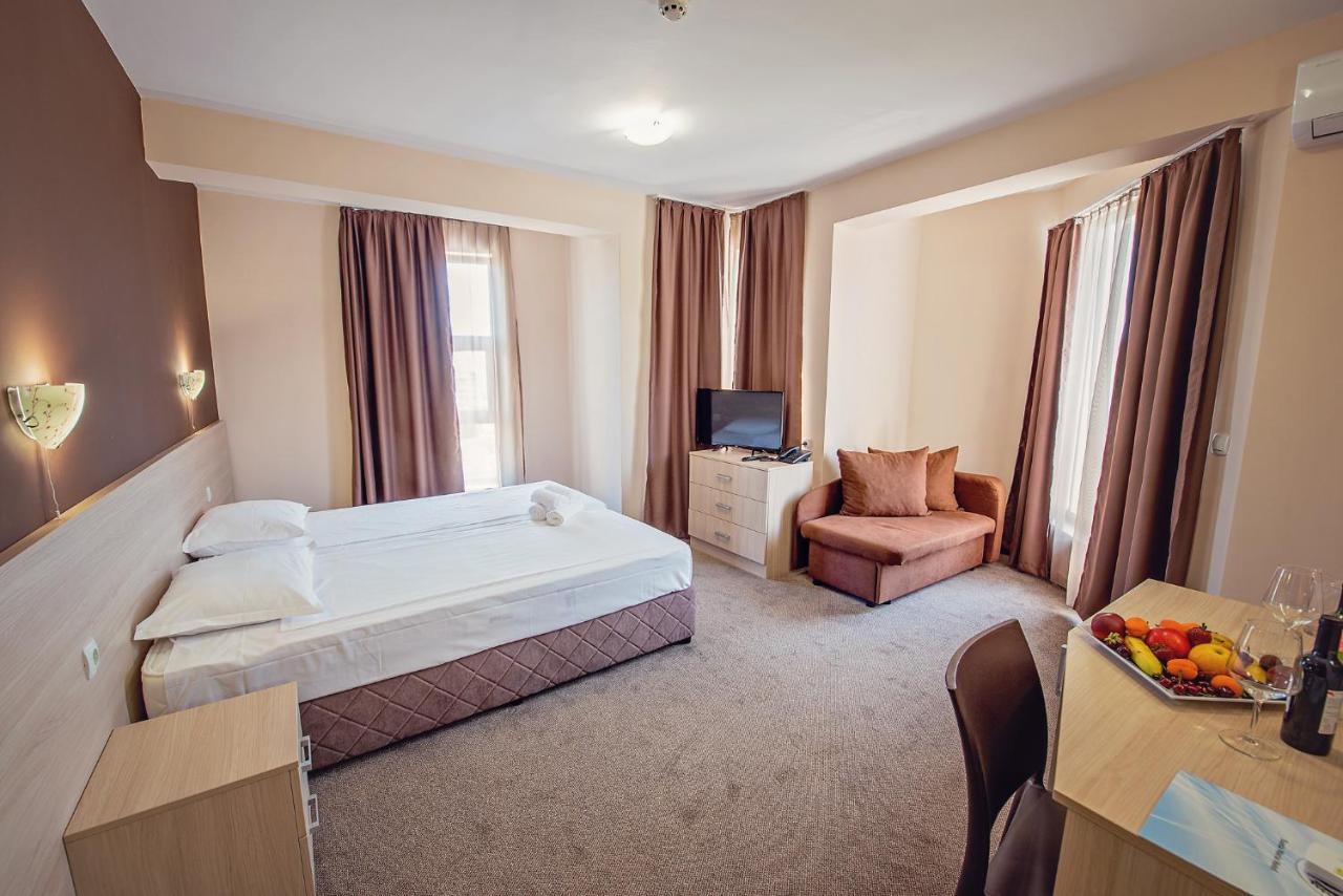 Hotel Santa Maria ออบซอร์ ภายนอก รูปภาพ