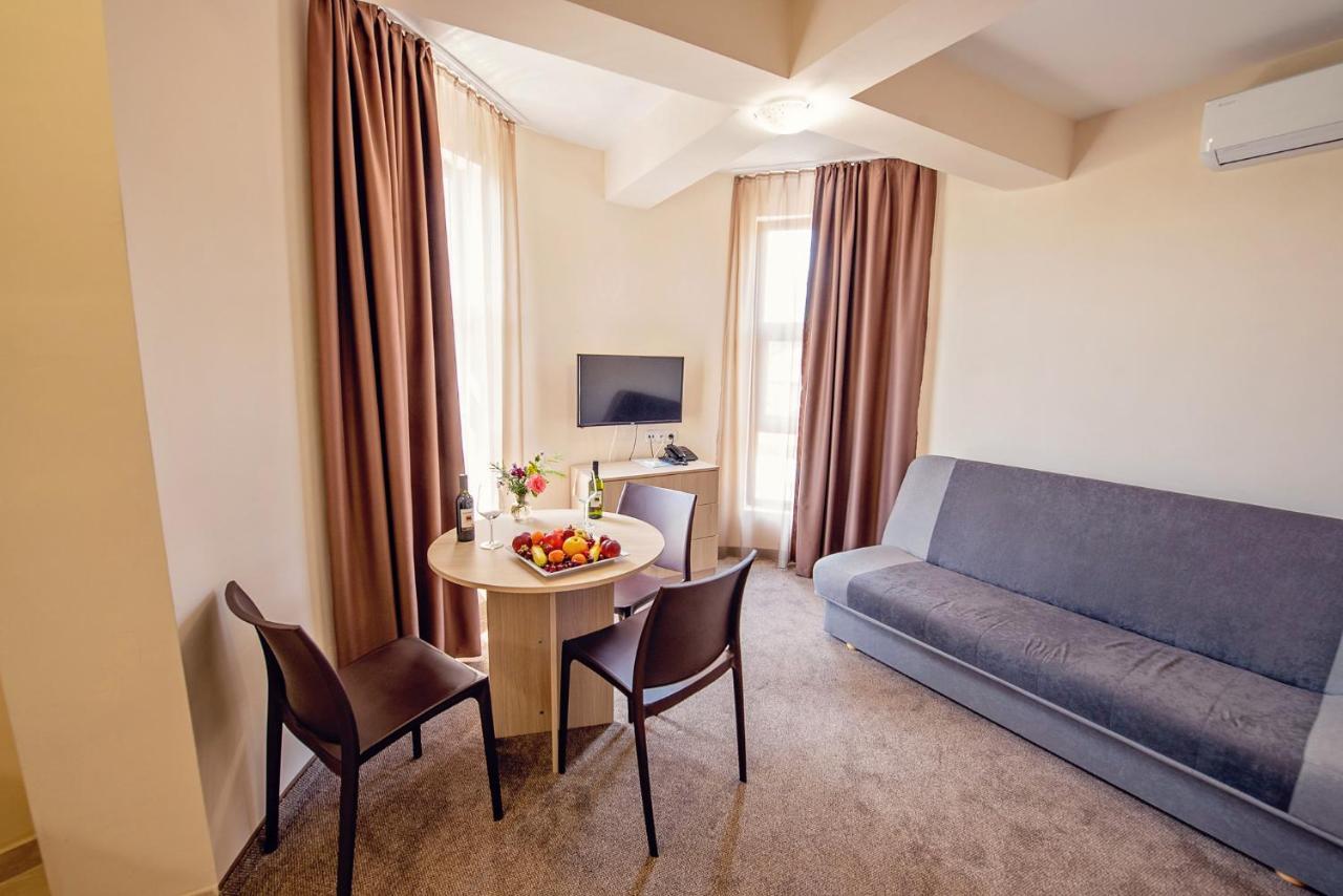 Hotel Santa Maria ออบซอร์ ภายนอก รูปภาพ