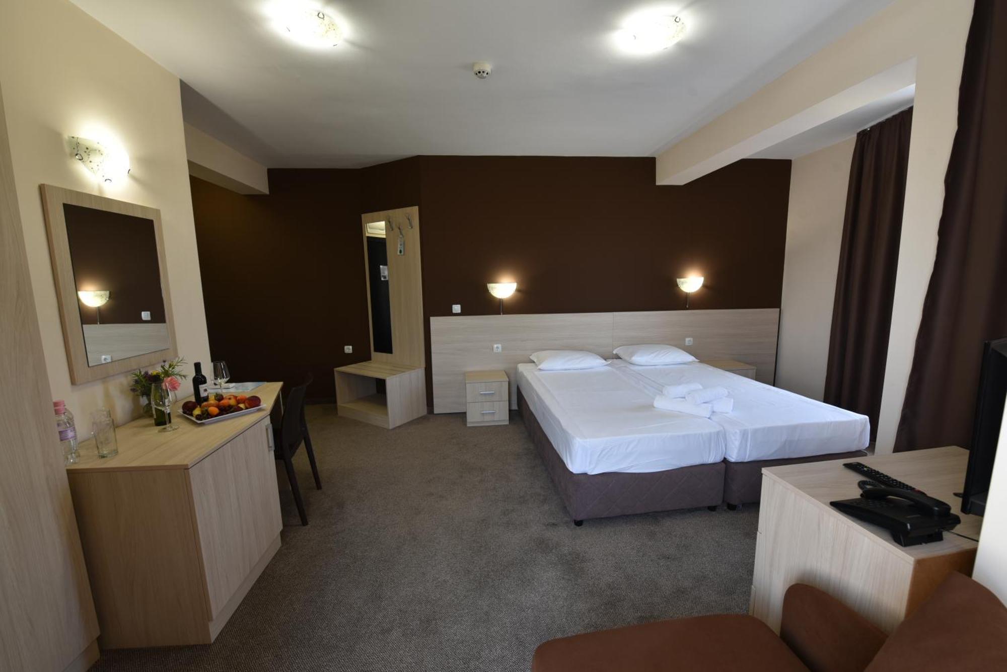 Hotel Santa Maria ออบซอร์ ภายนอก รูปภาพ
